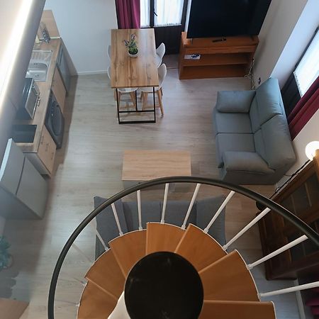 Apartamentos Turisticos Avila Puerta De Los Leales 1-2 Екстер'єр фото