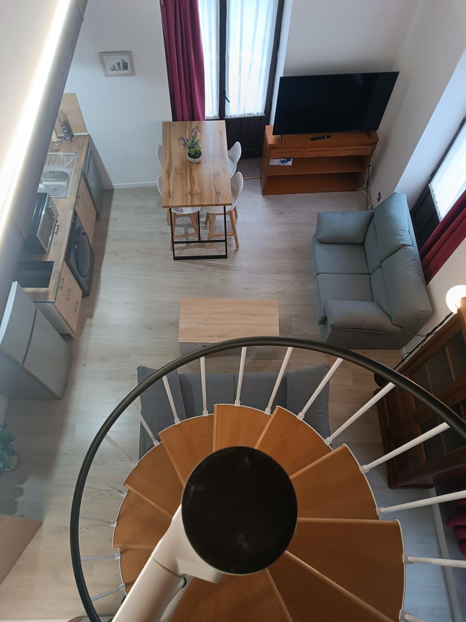 Apartamentos Turisticos Avila Puerta De Los Leales 1-2 Екстер'єр фото